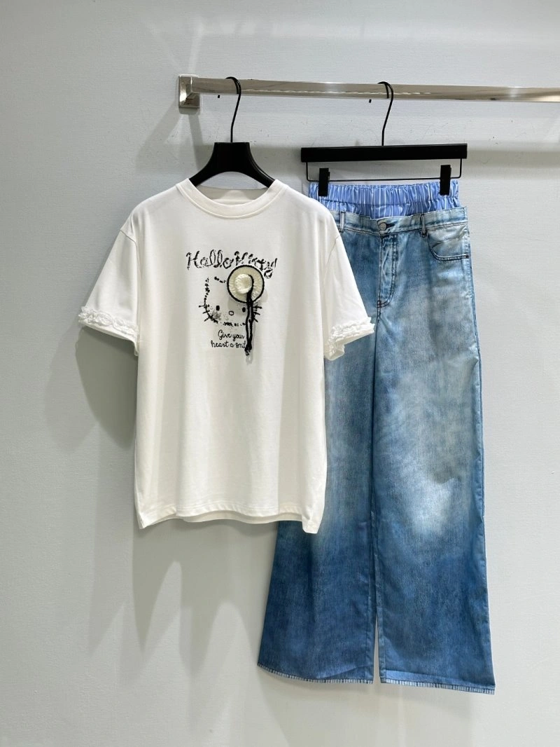 Packable Unclassified Brand T-Shirts 153370