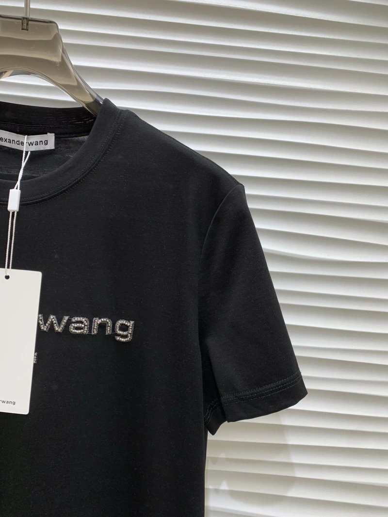 Flexible Unclassified Brand T-Shirts 153353