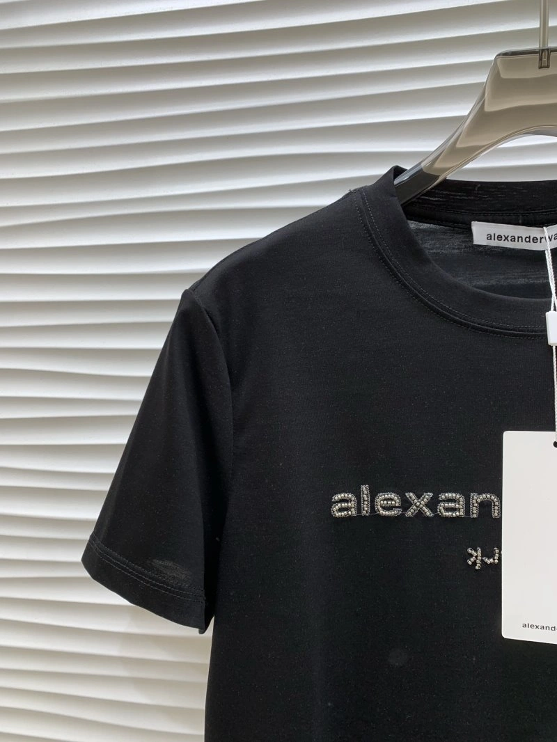 Flexible Unclassified Brand T-Shirts 153353