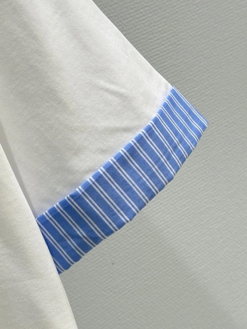 Trendy Unclassified Brand T-Shirts 153345