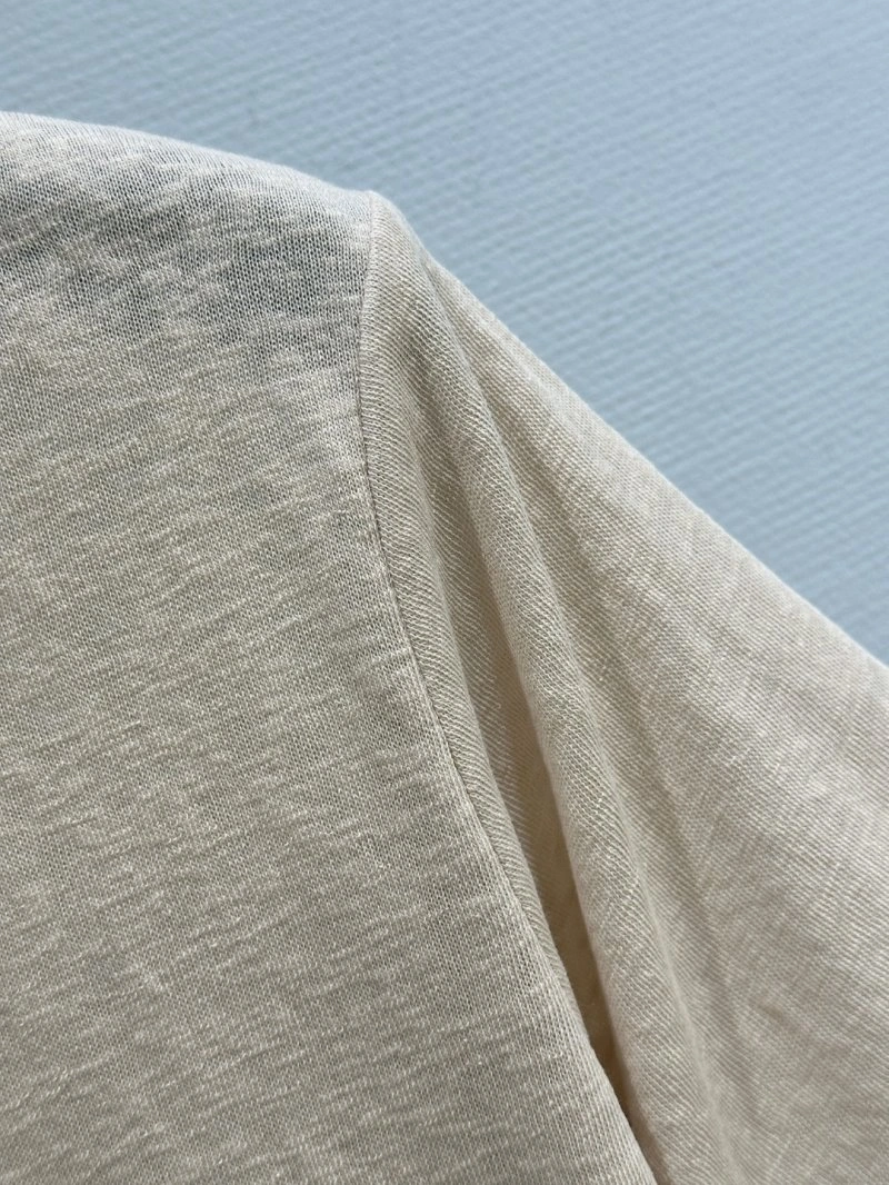 Effortless Unclassified Brand T-Shirts 153324