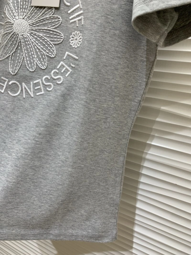Functional Unclassified Brand T-Shirts 153318
