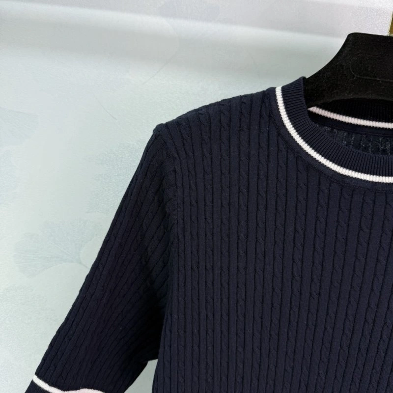 Functional Unclassified Brand T-Shirts 153309