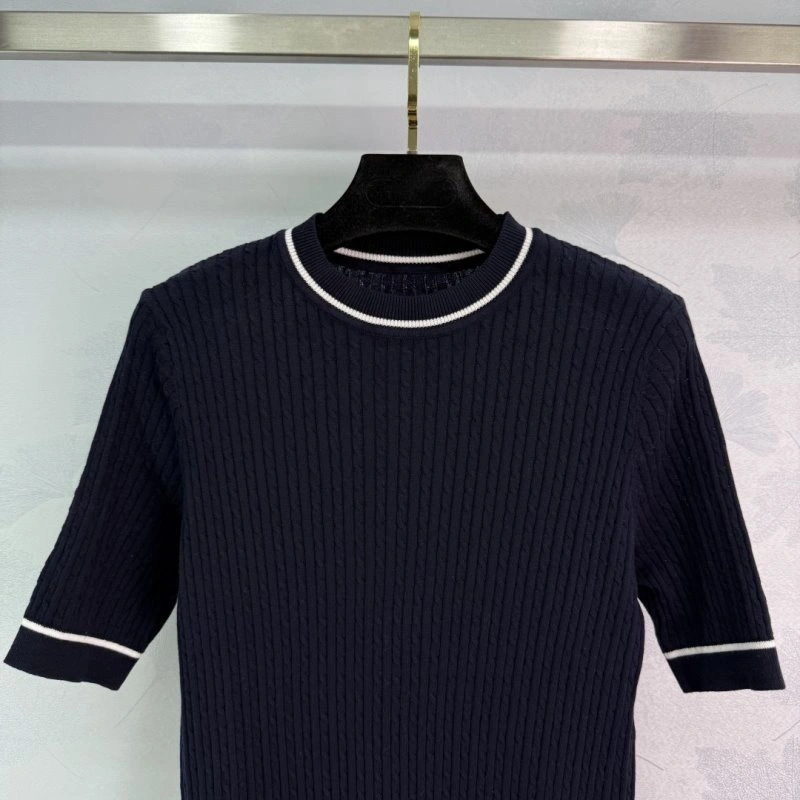 Functional Unclassified Brand T-Shirts 153309