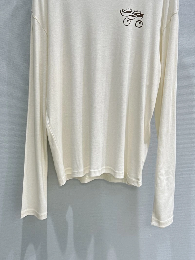 ModernLook Unclassified Brand T-Shirts 153299
