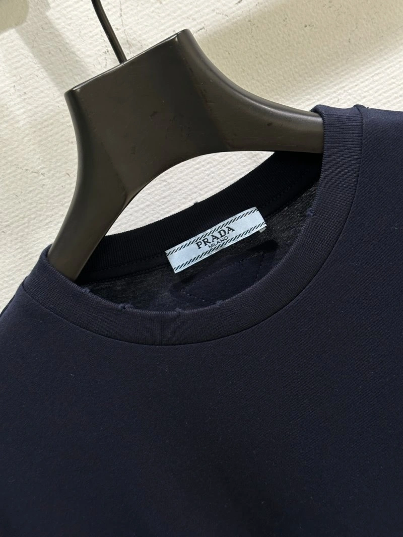 ModernLook Unclassified Brand T-Shirts 153291