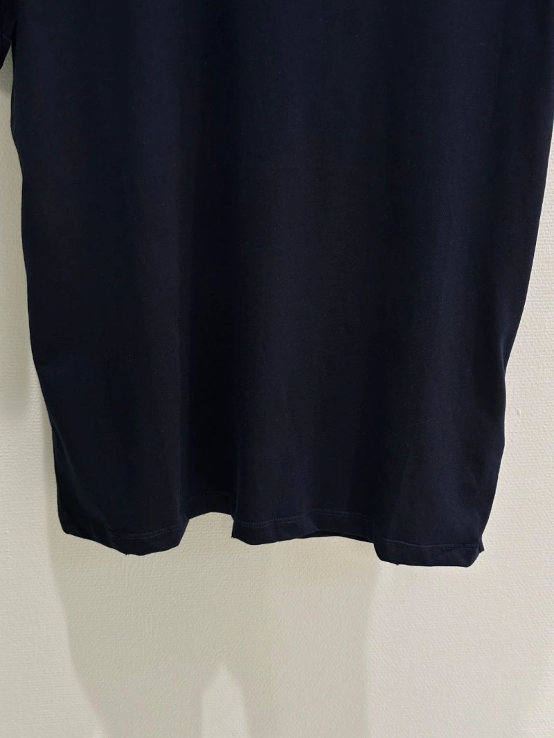 ModernLook Unclassified Brand T-Shirts 153291