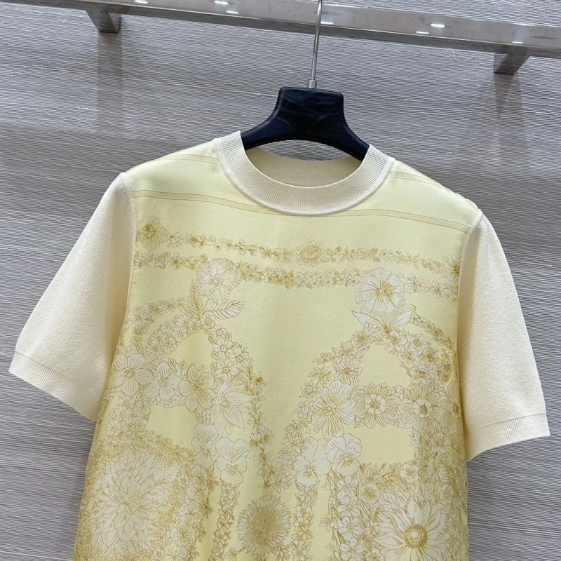 Durable Unclassified Brand T-Shirts 153280