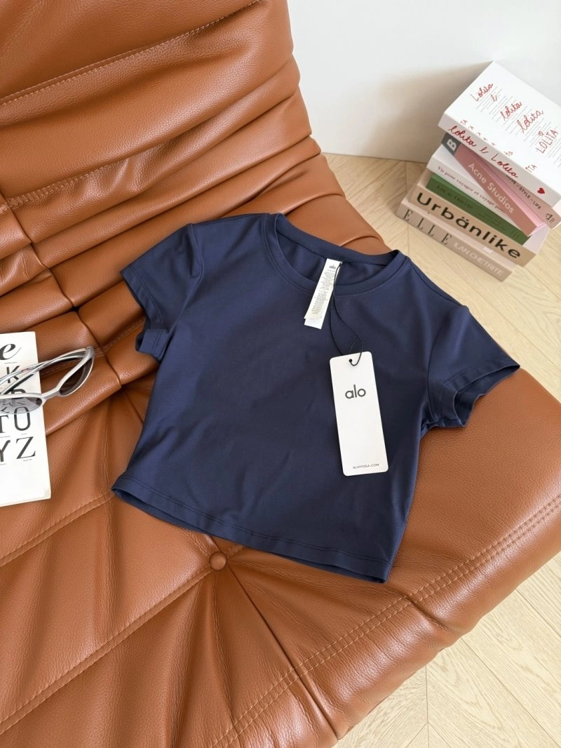 WrinkleFree Unclassified Brand T-Shirts 153285