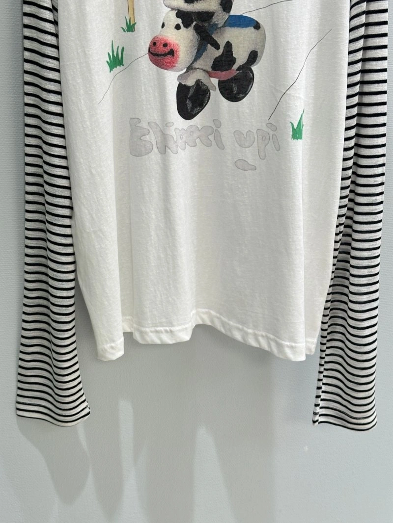 Flexible Unclassified Brand T-Shirts 152509