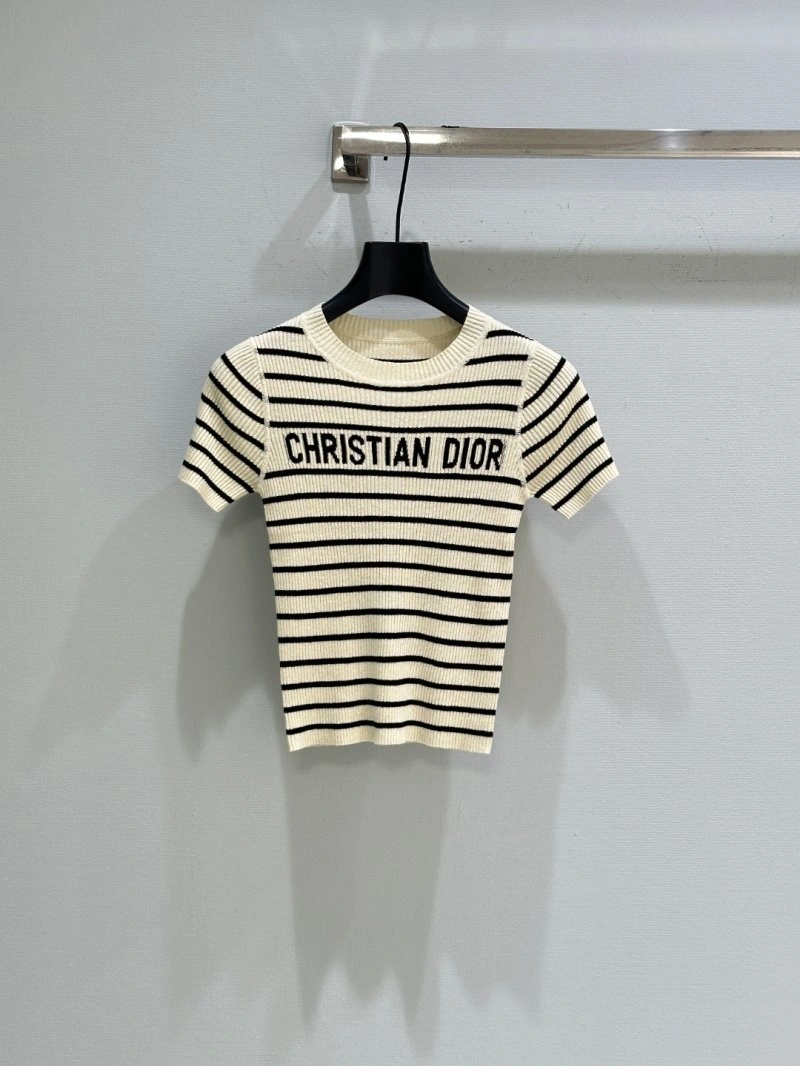 Sophisticated Unclassified Brand T-Shirts 152518