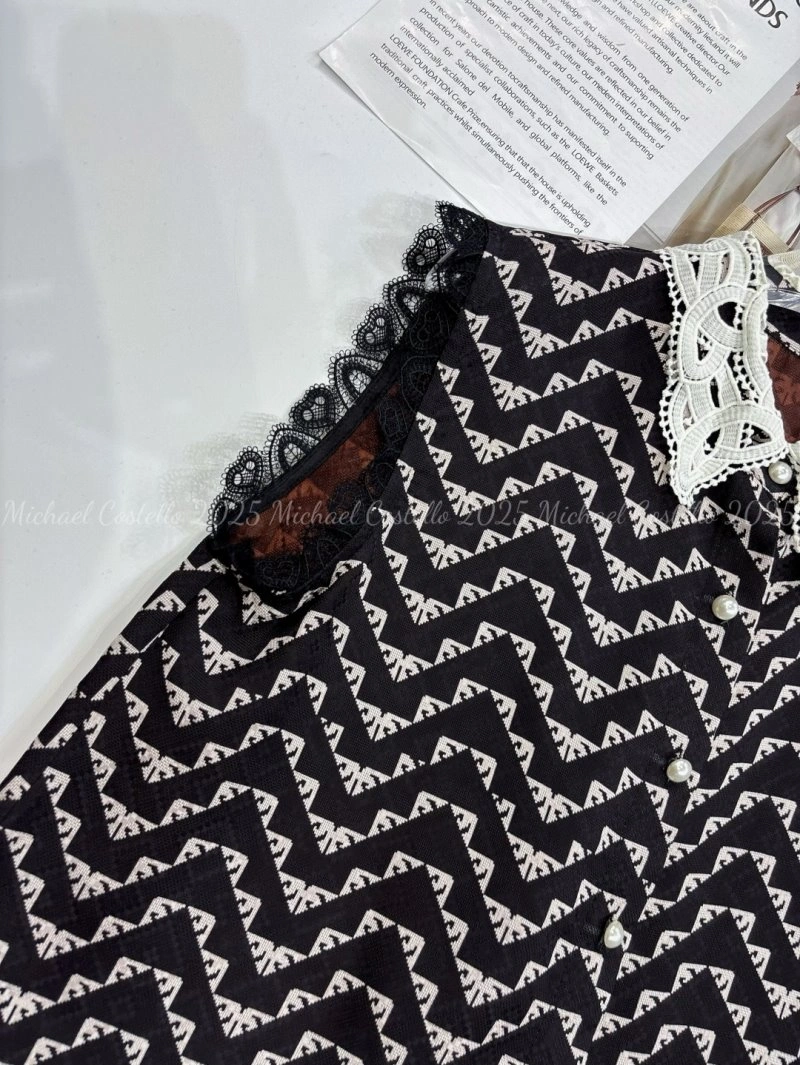 Resilient Unclassified Brand T-Shirts 152485