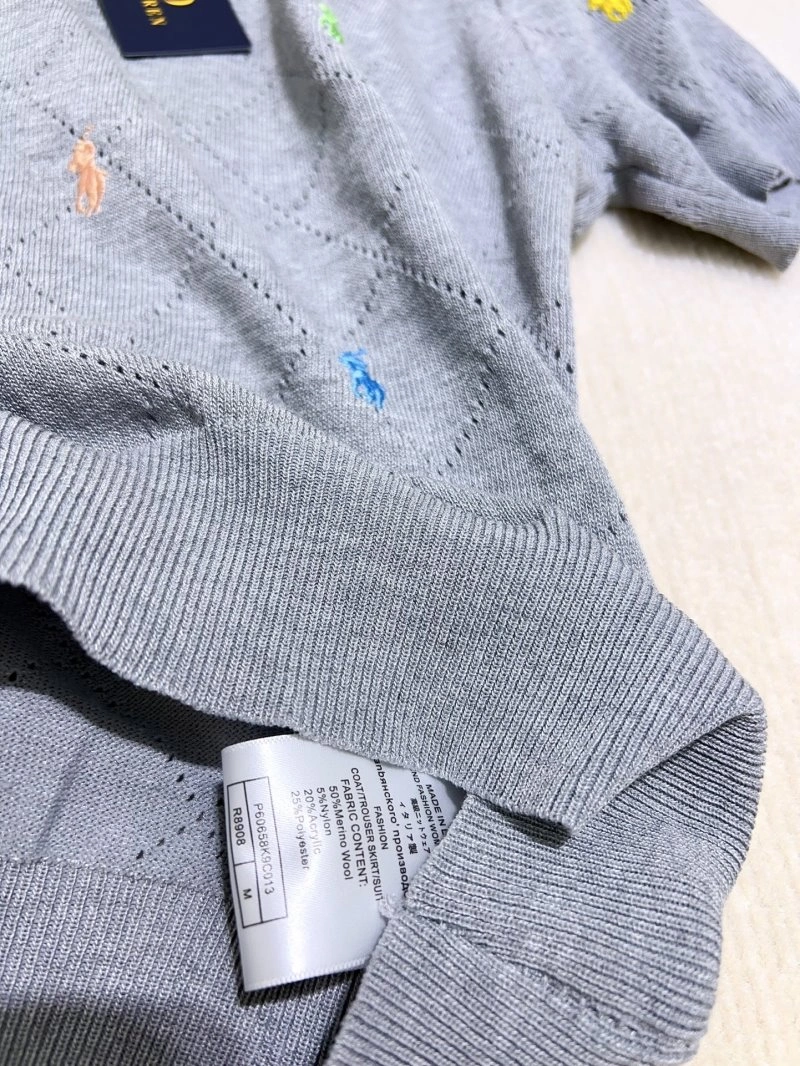 Effortless Unclassified Brand T-Shirts 152477