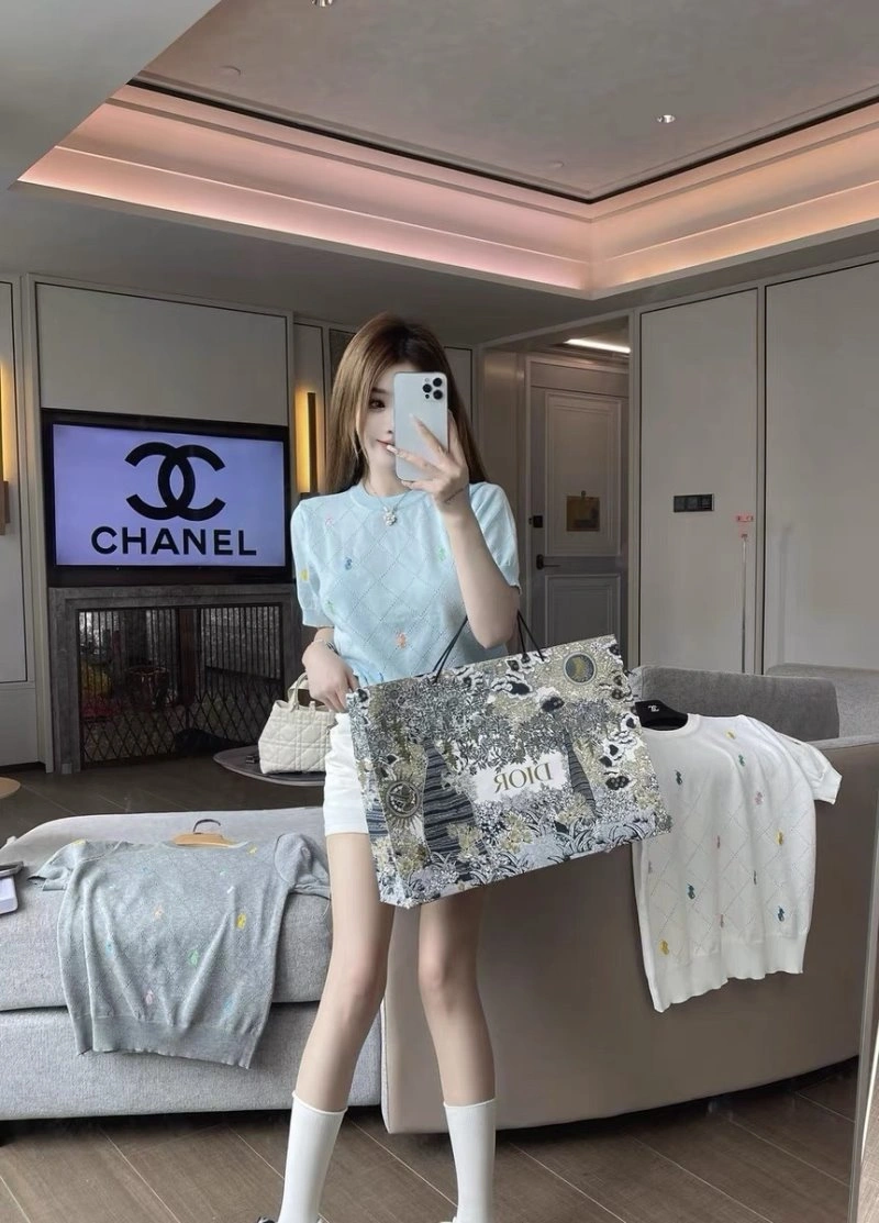 Original Unclassified Brand T-Shirts 152471