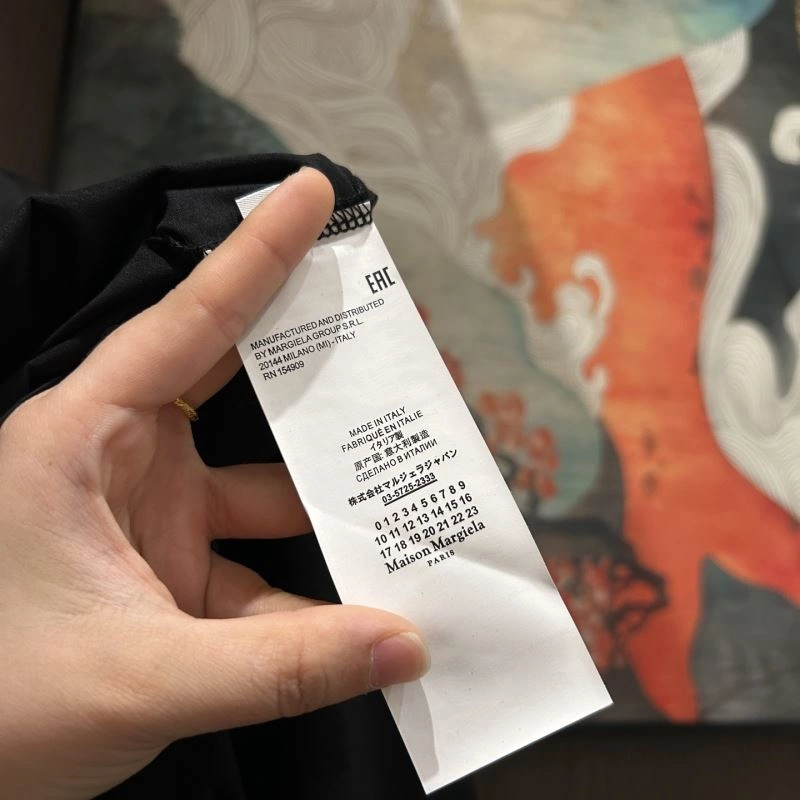 Fashionable Unclassified Brand T-Shirts 158171