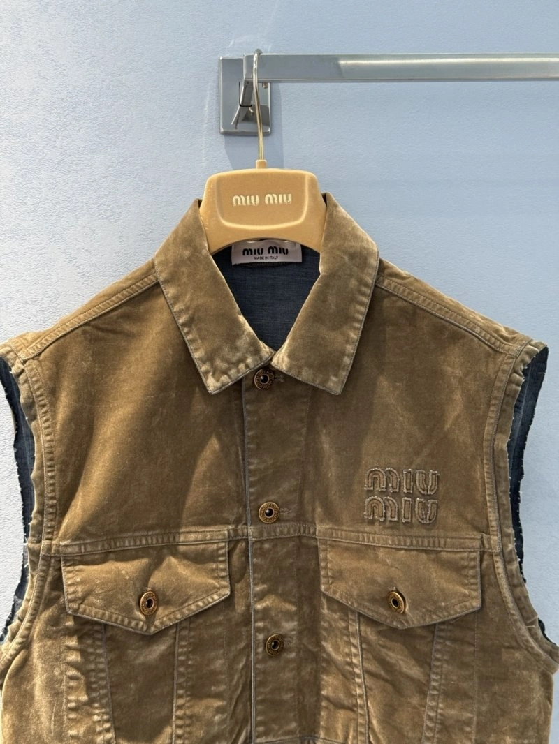 Unisex Unclassified Brand Vest 150255