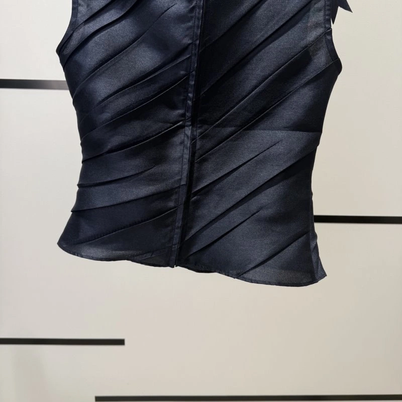 Functional Unclassified Brand Vest 150226