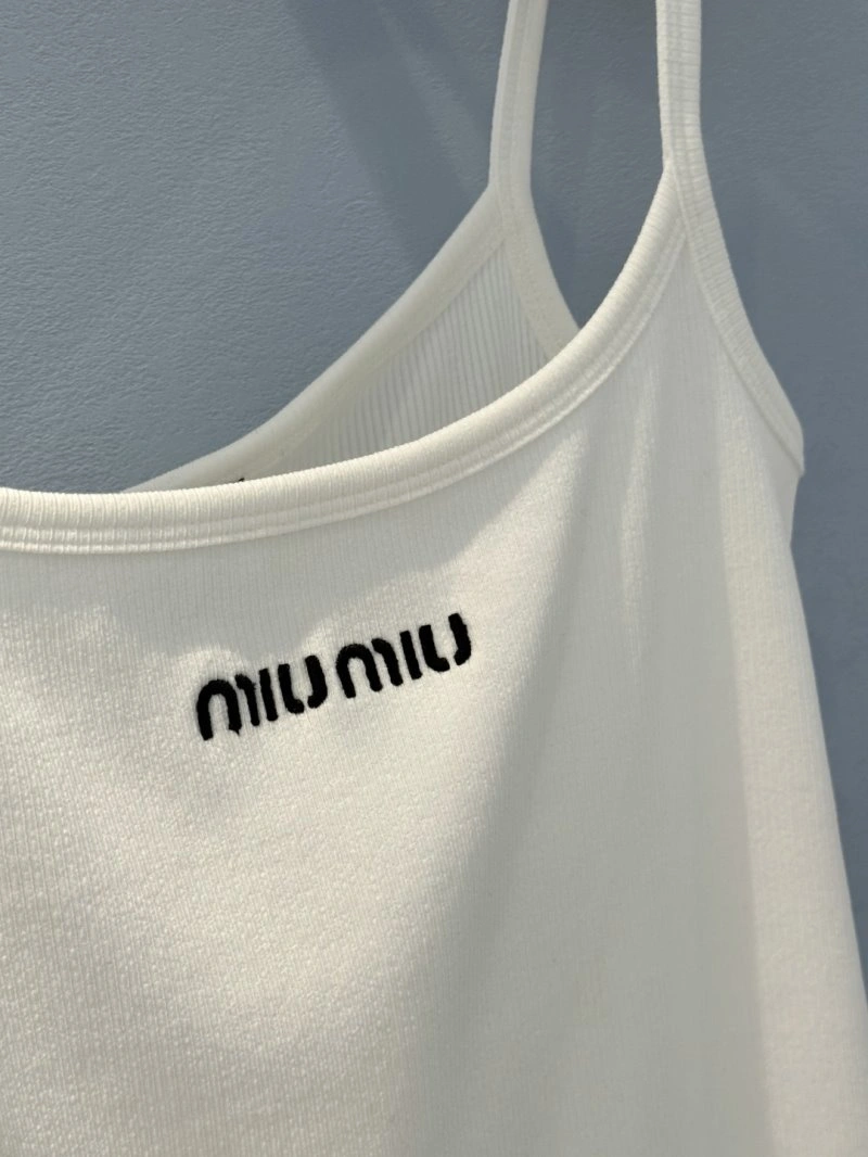 Unclassified Brand Vest TimelessDesign 155214