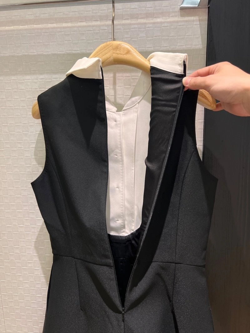 Unclassified Brand Vest Sustainable 146973