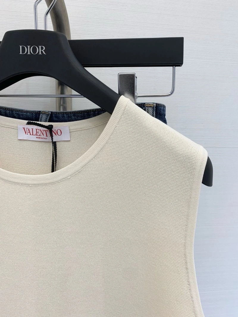 ModernLook Unclassified Brand Vest 146925
