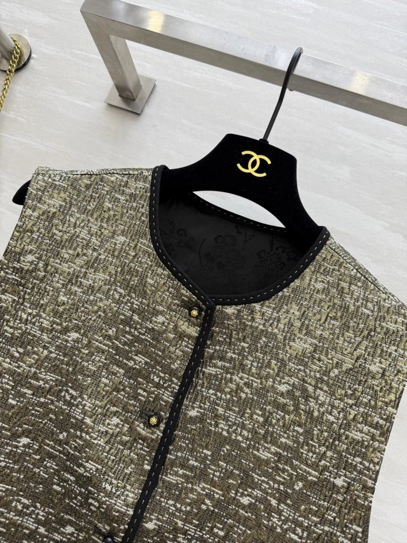 TimelessDesign Unclassified Brand Vest 153281