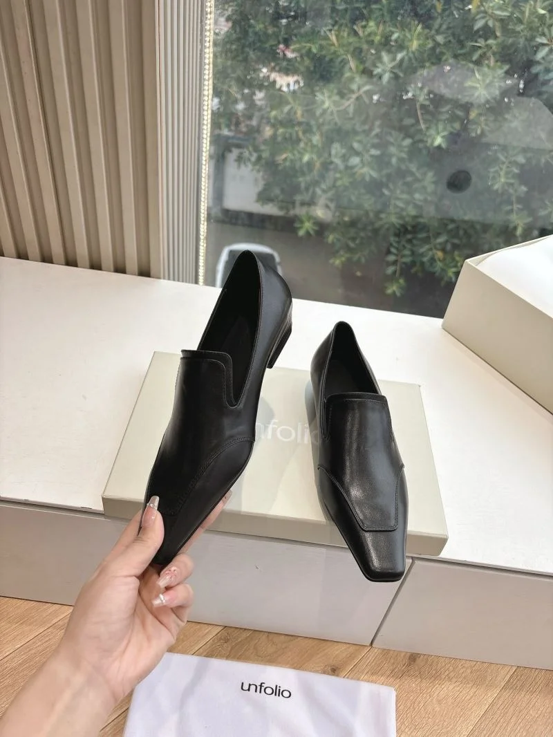 WellDesigned Unfolio Shoes 8761