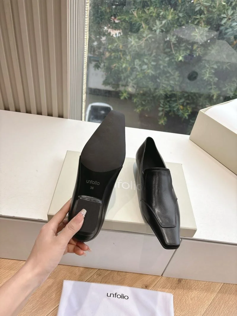 WellDesigned Unfolio Shoes 8761