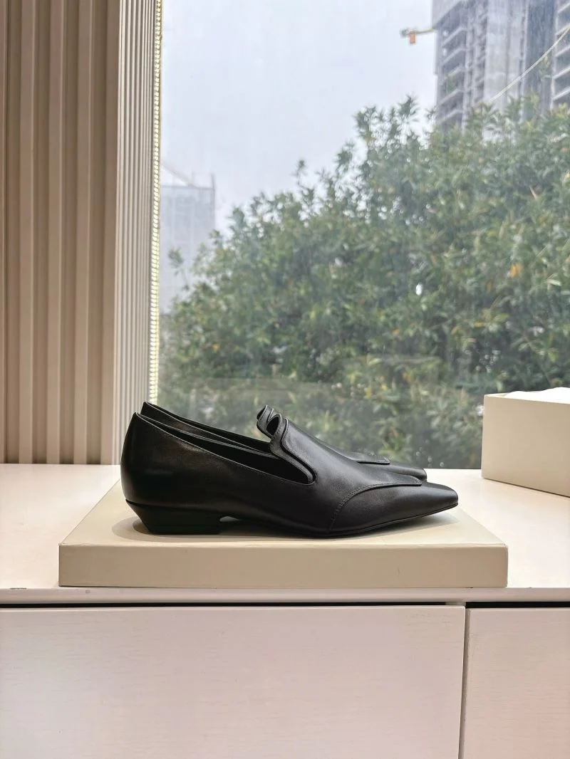 WellDesigned Unfolio Shoes 8761