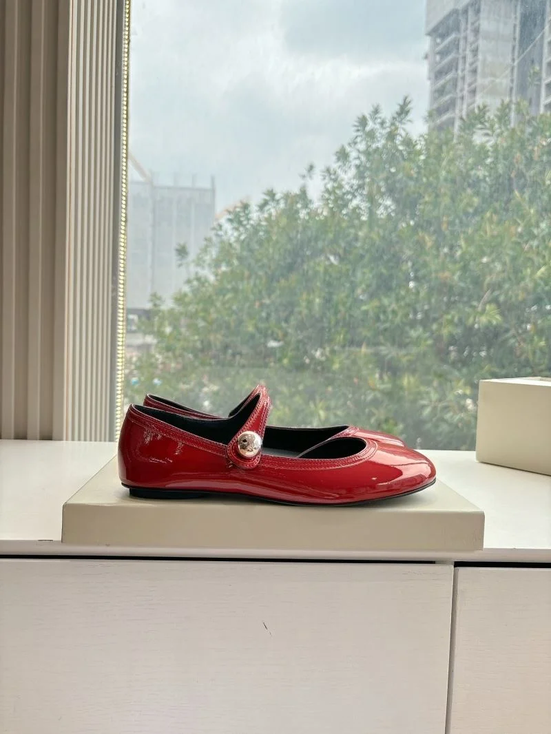 Supportive Unfolio Shoes 8701