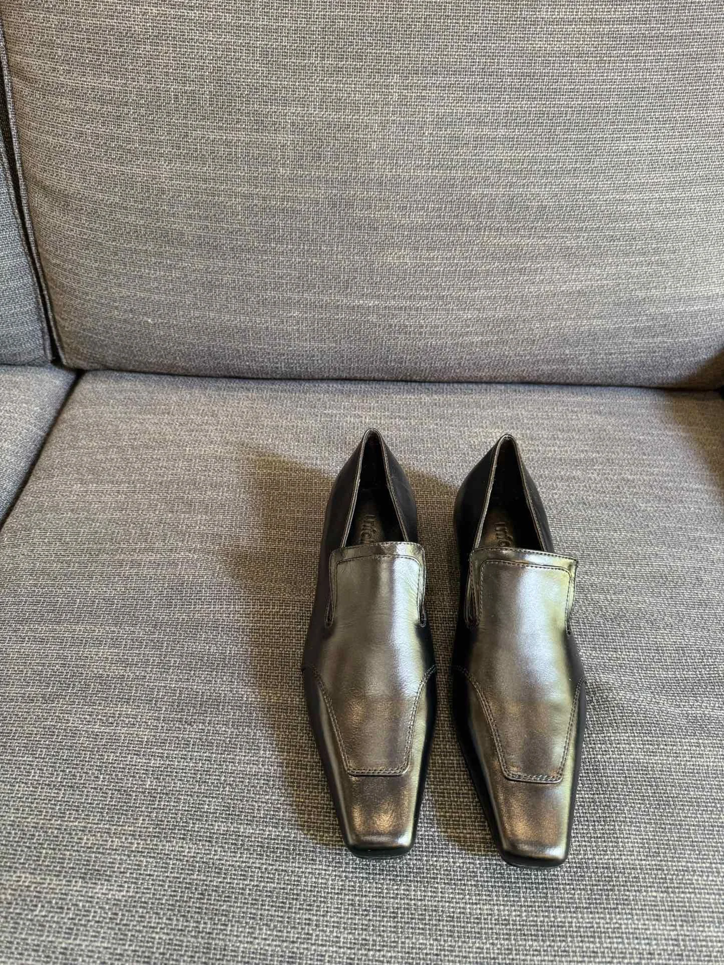 Stylish Unfolio Shoes 5750