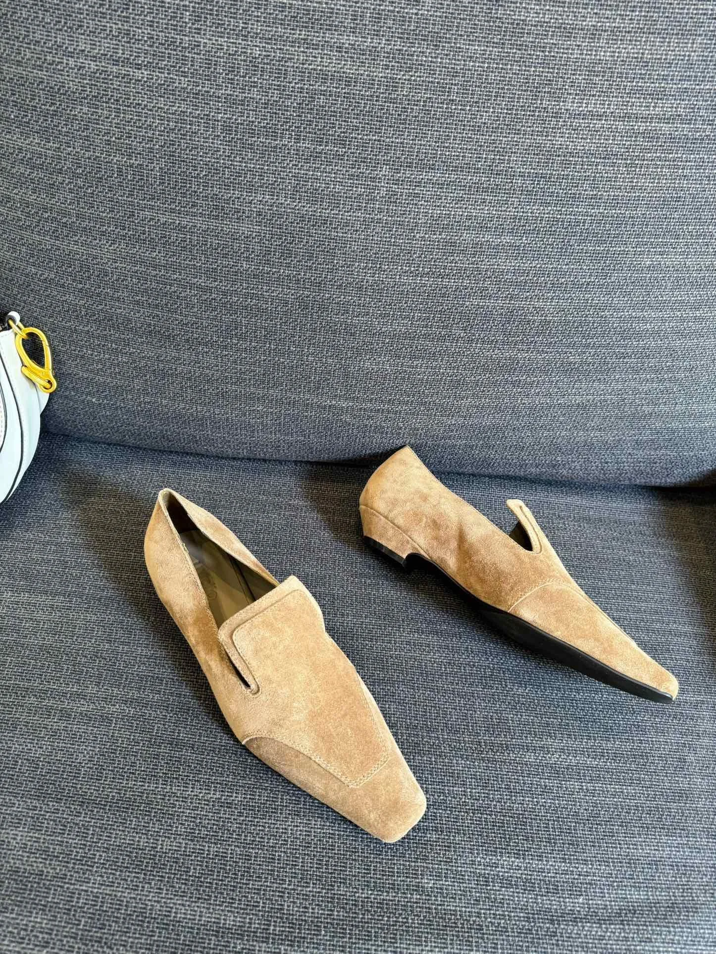 Sophisticated Unfolio Shoes 5765