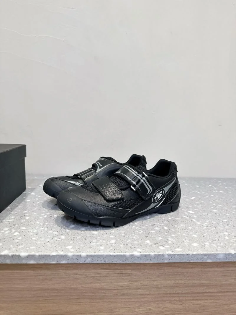 Refined Untitlab Shoes 7103