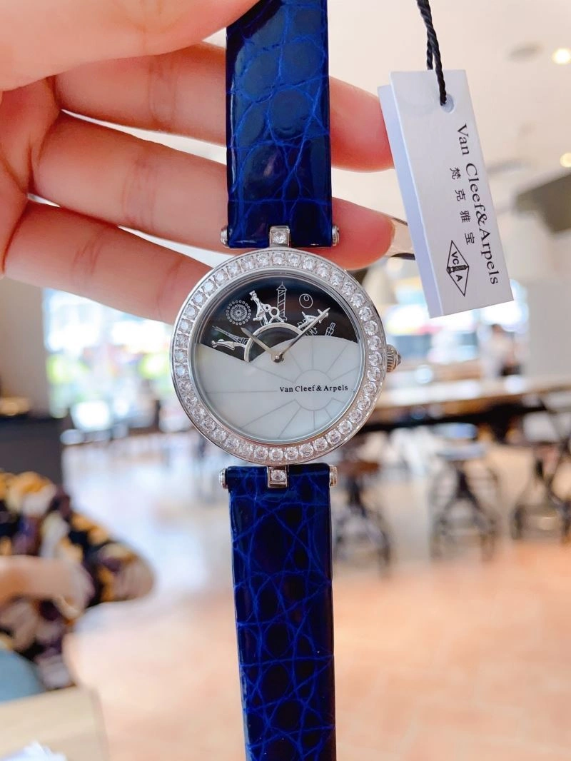 Comfortable VAN CLEEF ARPELS Watches 206874