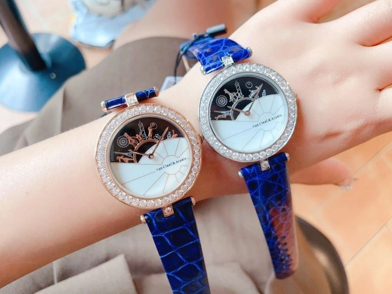 Comfortable VAN CLEEF ARPELS Watches 206874