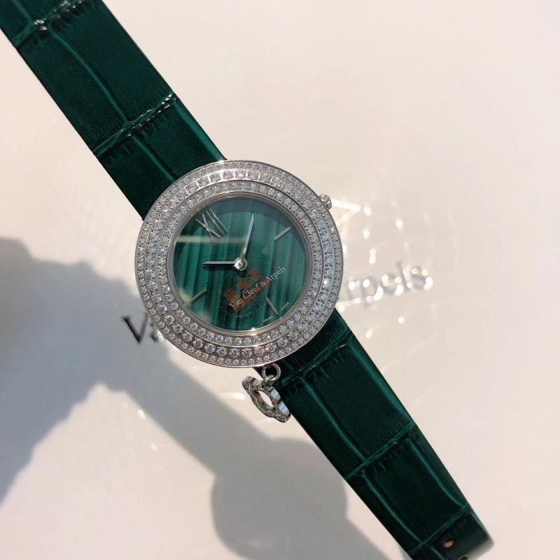 EyeCatching VAN CLEEF ARPELS Watches 206855