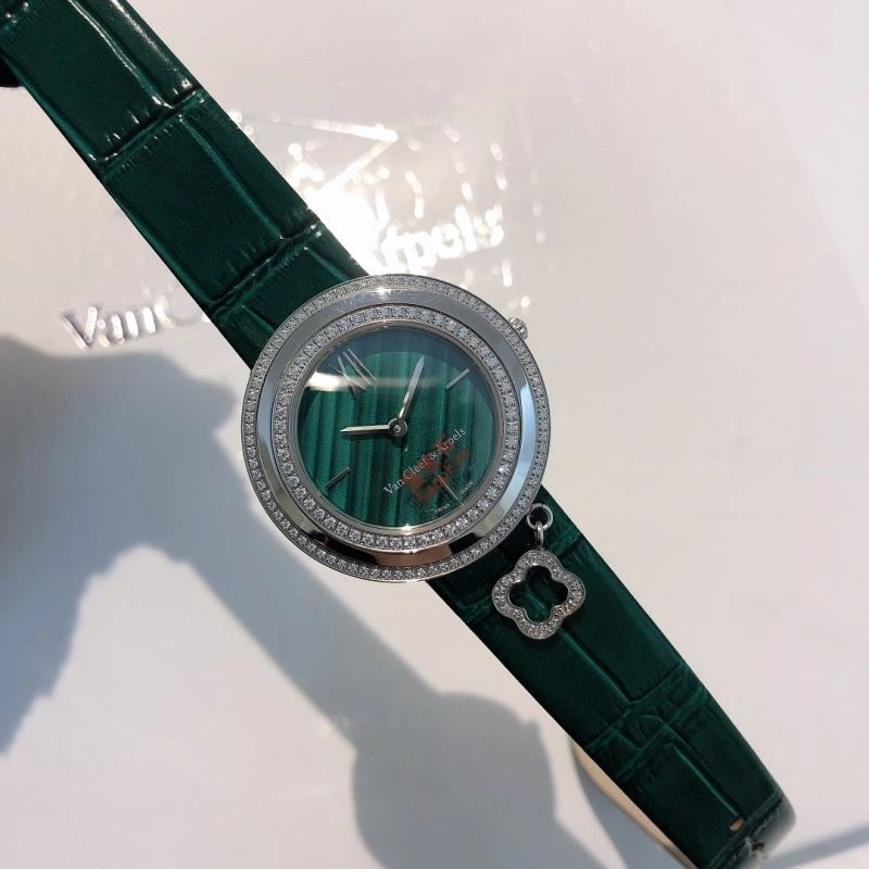 EyeCatching VAN CLEEF ARPELS Watches 206855