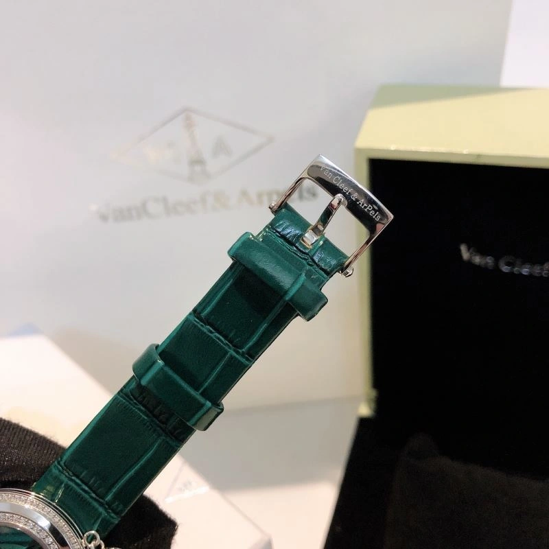 EyeCatching VAN CLEEF ARPELS Watches 206855