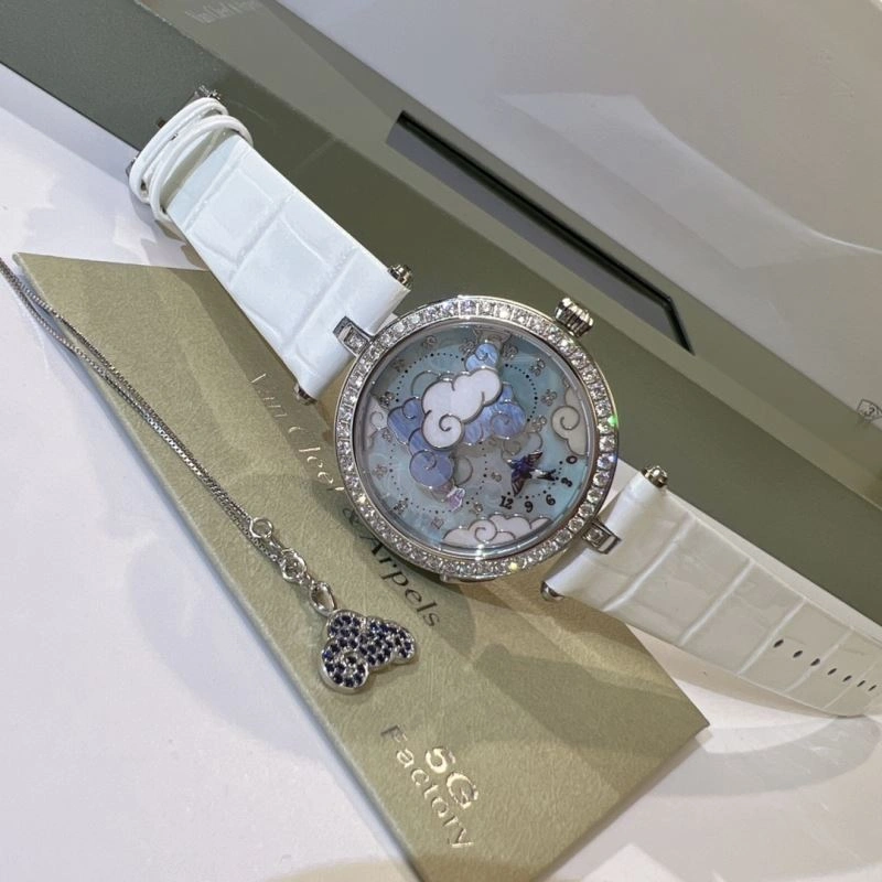 Sleek VAN CLEEF ARPELS Watches 206879