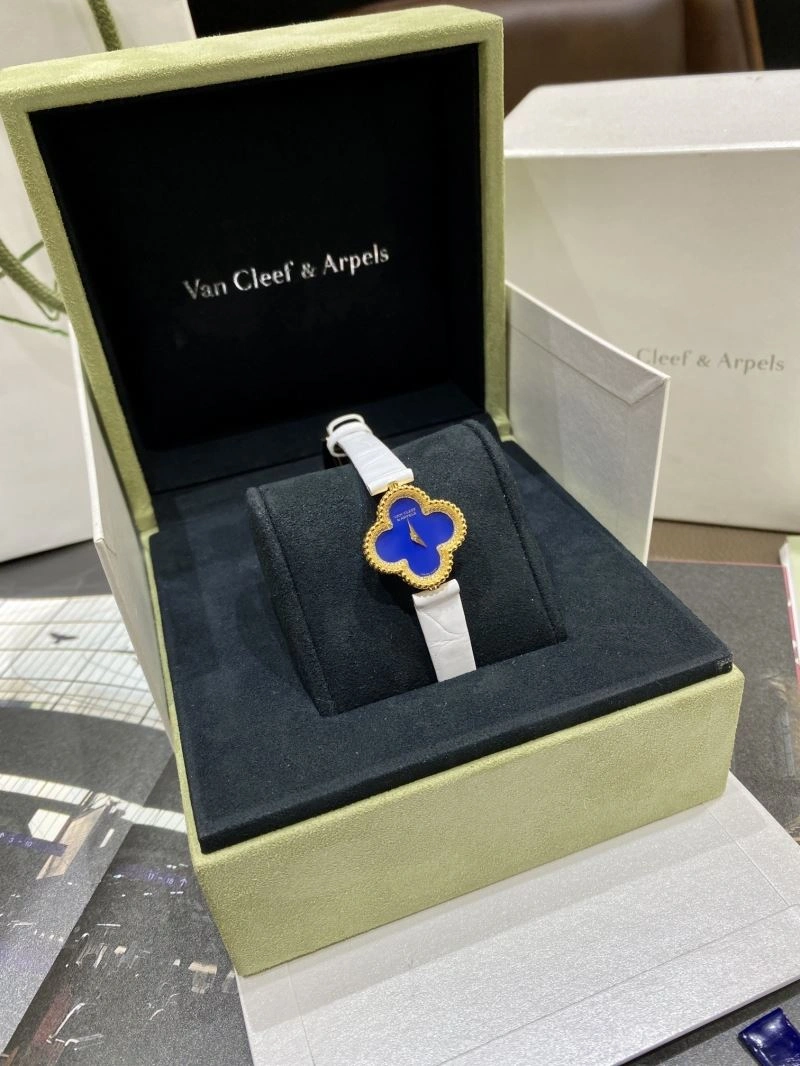 Sleek VAN CLEEF ARPELS Watches 206850