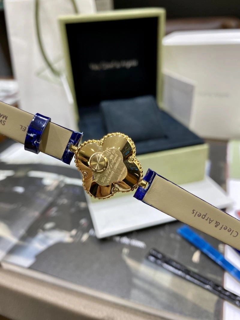 Sporty VAN CLEEF ARPELS Watches 206848