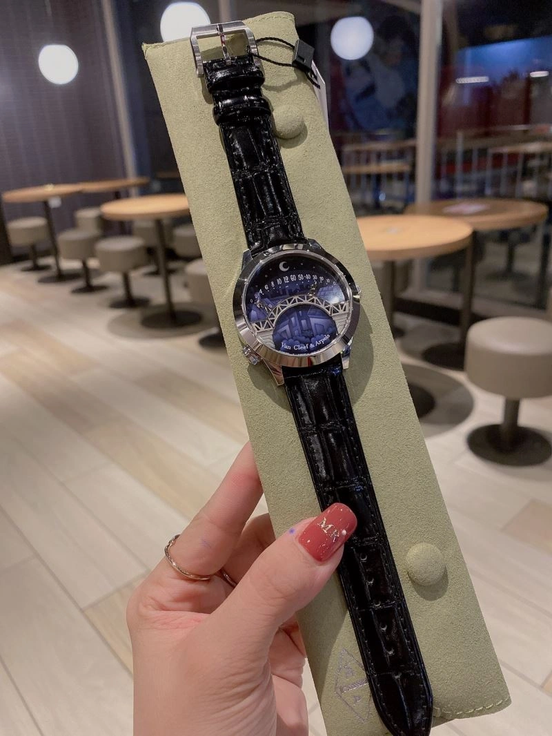 MultiPurpose VAN CLEEF ARPELS Watches 206846
