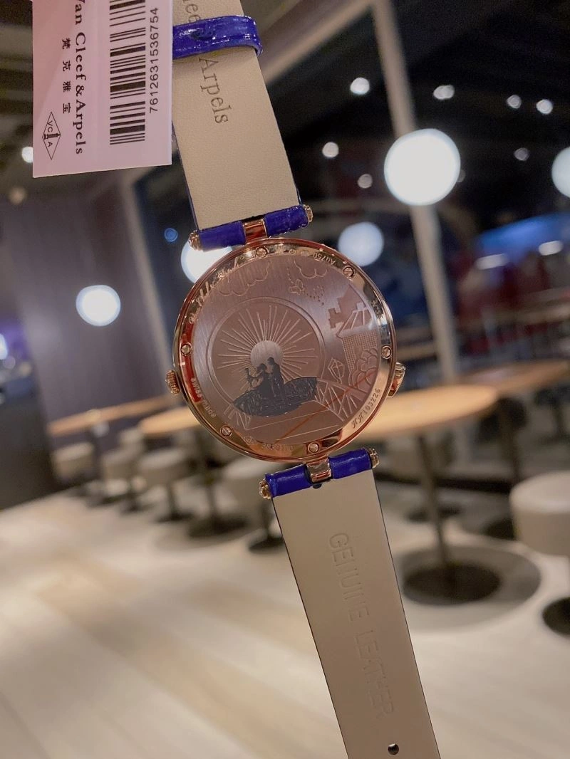 VAN CLEEF ARPELS Watches Timeless 206838