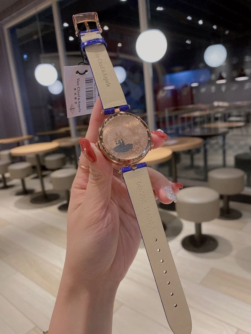 VAN CLEEF ARPELS Watches Timeless 206838