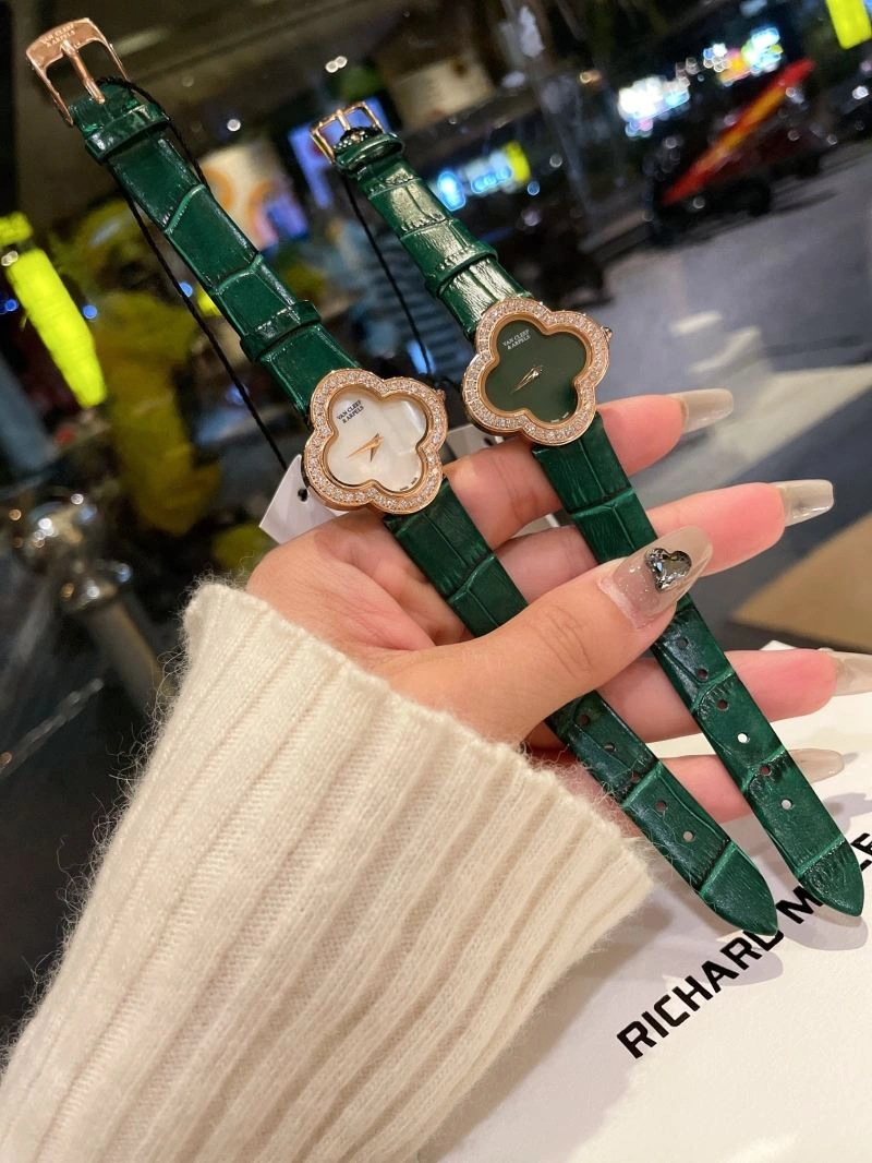 VAN CLEEF ARPELS Watches SmoothTexture 206840
