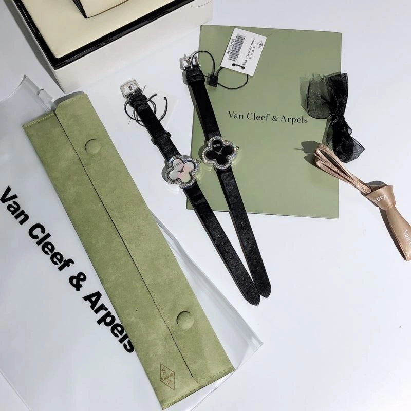 Bright VAN CLEEF ARPELS Watches 206829