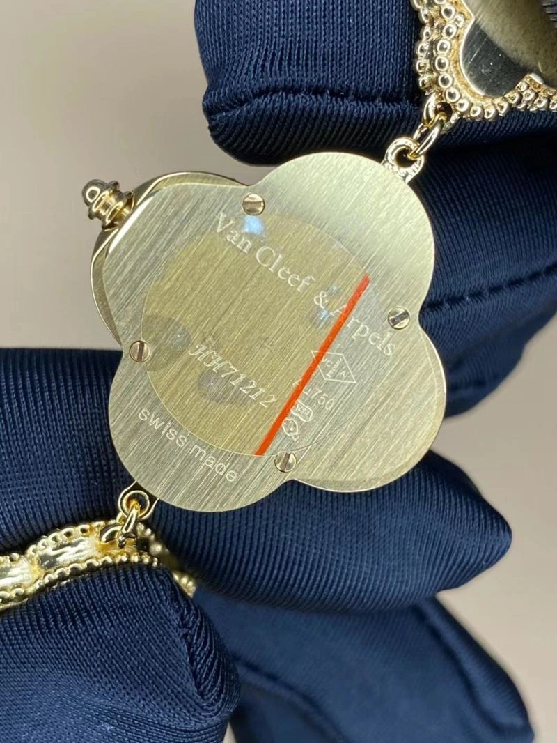 VAN CLEEF ARPELS Watches Compact 206821