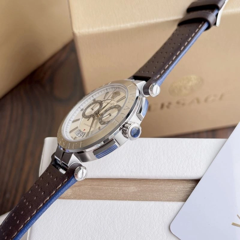 Sporty VERSACE Watches 207335