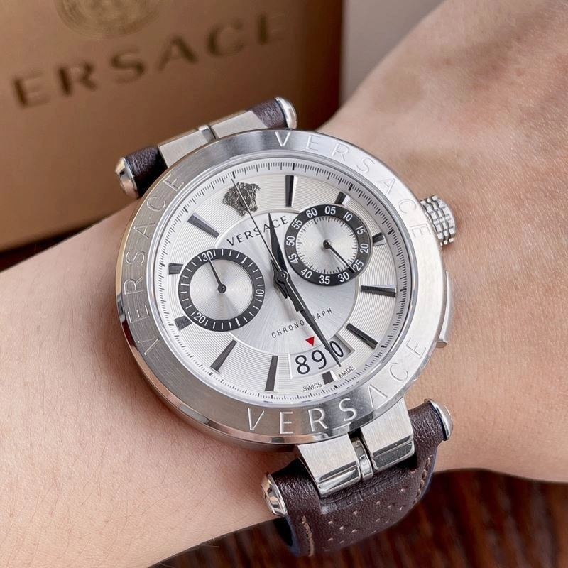 Sporty VERSACE Watches 207335