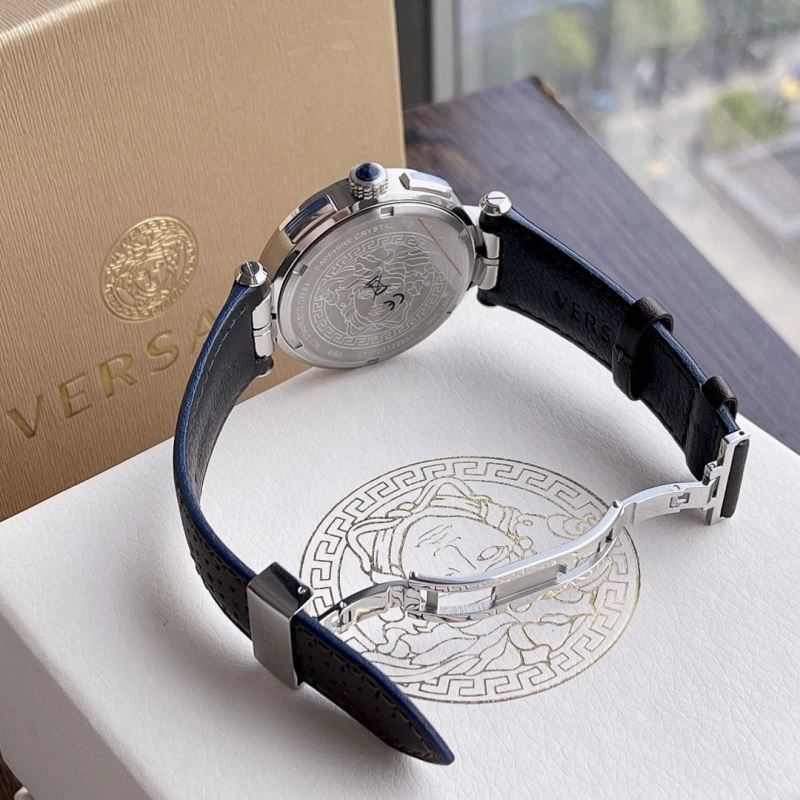 Sporty VERSACE Watches 207335