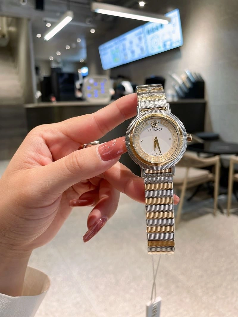 Sleek VERSACE Watches 207301
